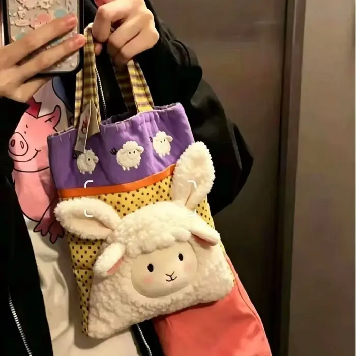 Sac fourre-tout tressé en paille fait main en forme d'éléphant