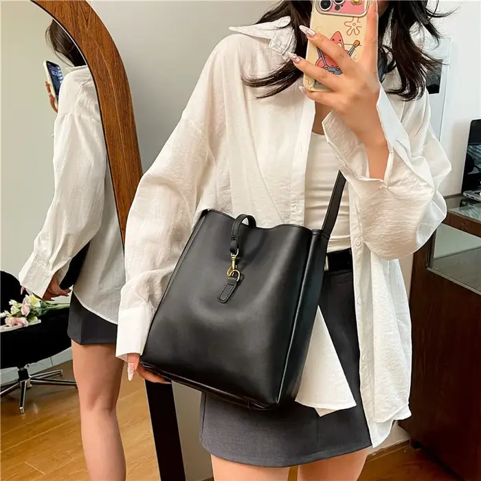 Sac Seau Tendance Femme 2026 Nouvelle Collection Printemps-Été Sac à Bandoulière Haut de Gamme pour Trajet Quotidien Grande Capacité Sac Croisé