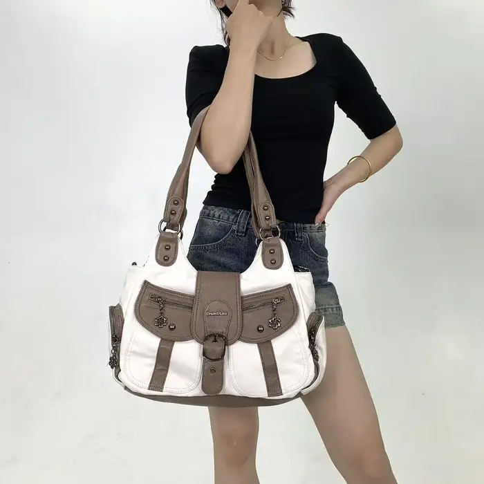 Sac à bandoulière vintage Maillard Y2K