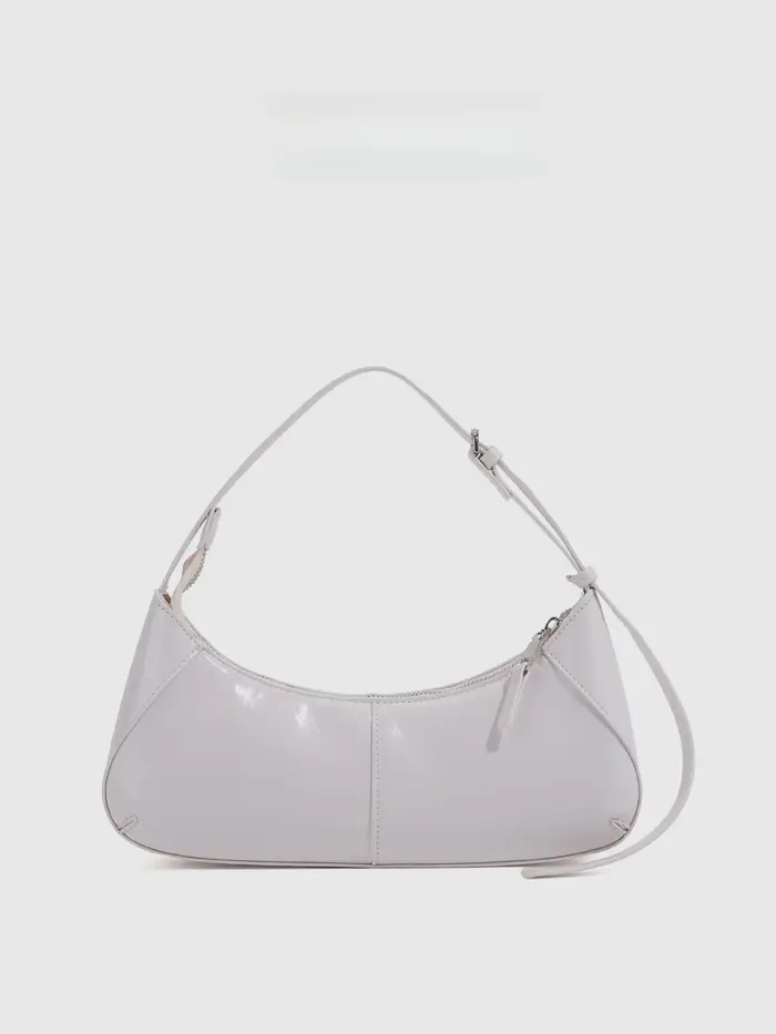 Sac baguette en cuir noir brillant pour femme, sac à bandoulière quotidien d'été