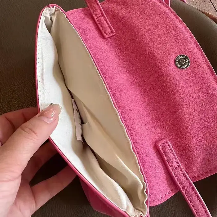 Sac messager mini rétro en suède léger avec compartiment de rangement