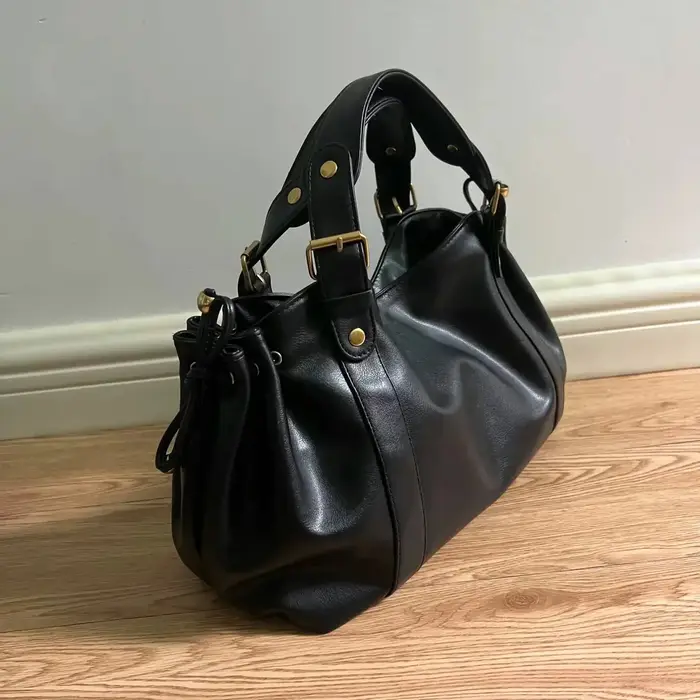 Sac à main 24H pour femme, à la fois intemporel et décontracté, sac fourre-tout noir à la mode
