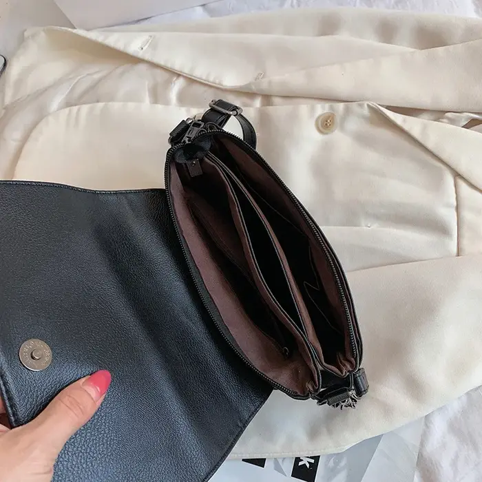 Vintage crâne Rivet sac à bandoulière femmes en cuir PU noir sac
