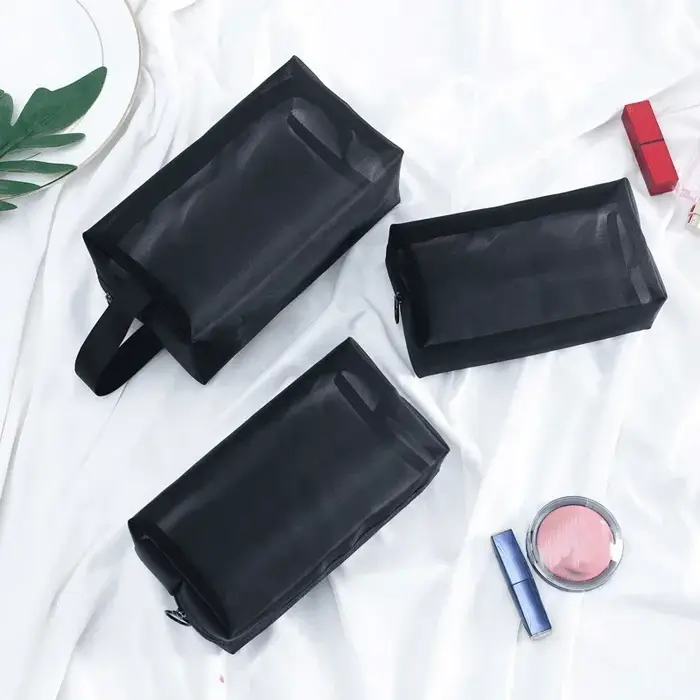 Trousse de maquillage en maille noire pour femme