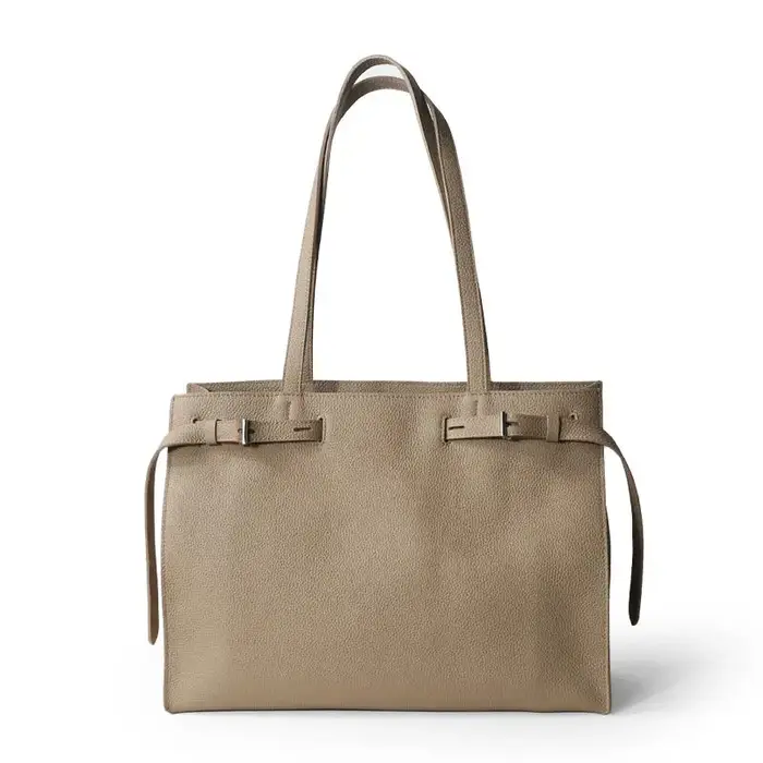 Femmes fourre-tout pochette d'ordinateur 2025 nouveau luxe en cuir véritable banlieue sac à main femme grande capacité minimaliste ordinateur sac à bandoulière