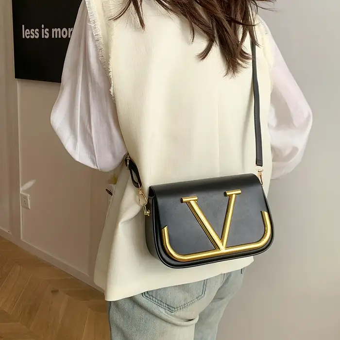 Sac à bandoulière moderne en simili cuir pour femmes