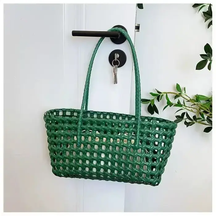 Nouveau panier tressé en PVC