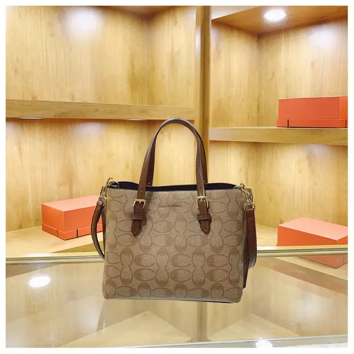 Sac imprimé français 2026 Nouvelle collection européenne et américaine Rétro Luxe Mode Décontractée Sac fourre-tout