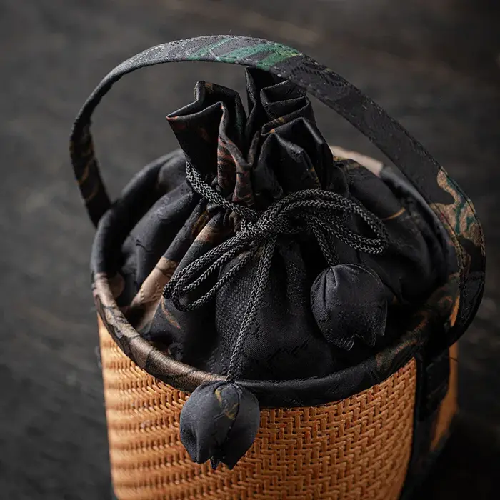 Petit sac à motif rotin