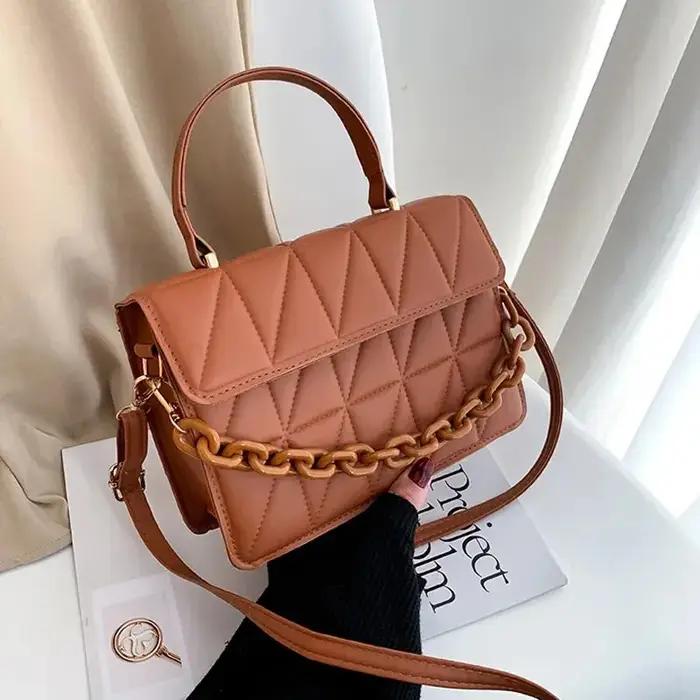 Petits sacs à main carrés à carreaux