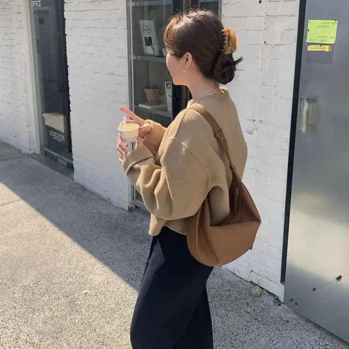 Sac à bandoulière Martin pour femmes, sac de taille de Style INS, sac de boulettes en cuir souple de grande capacité, sac à bandoulière de loisirs, nouvelle collection 2025