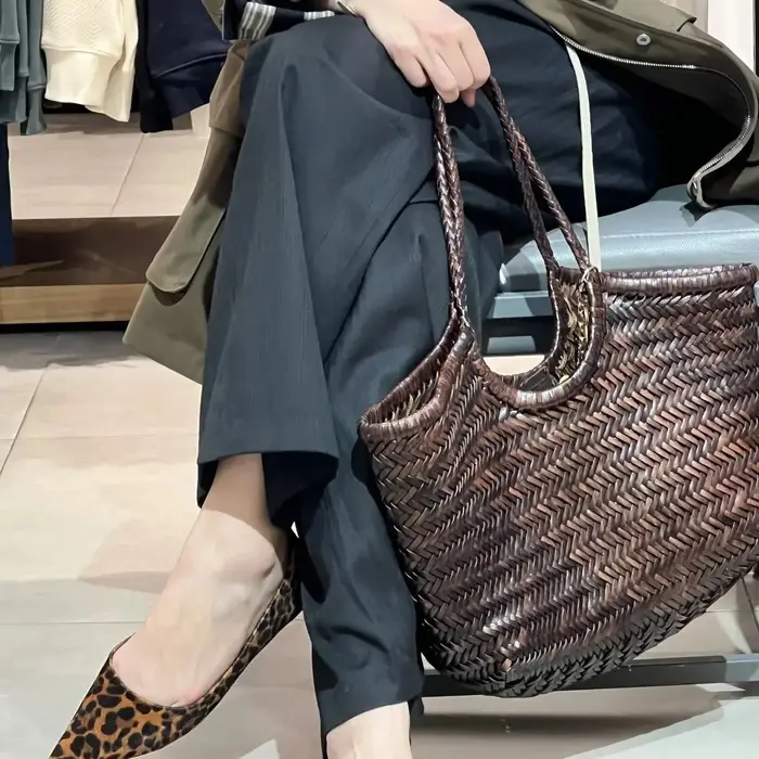 Sac fourre-tout en cuir pleine fleur tressé à la main pour femme
