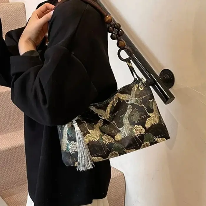 Sacs à main brodés à loquet de Style National