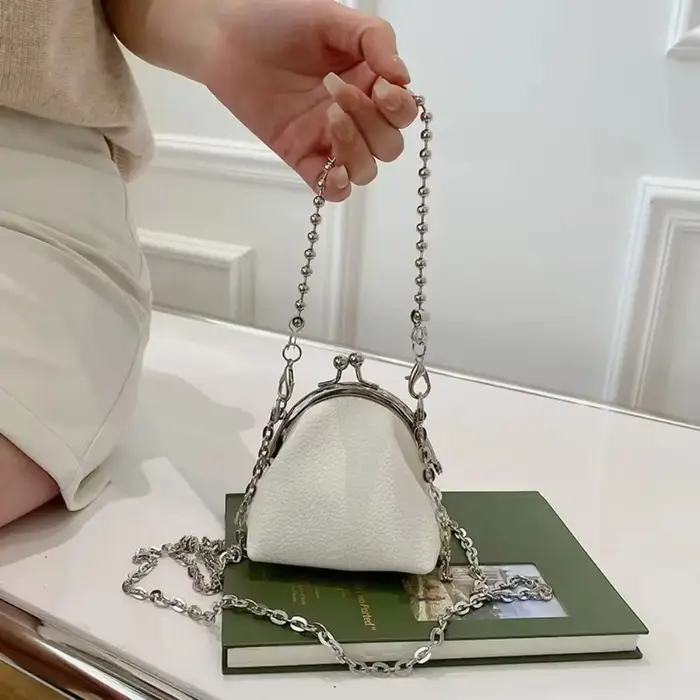 Sac bandoulière en cuir PU français avec chaîne métallique