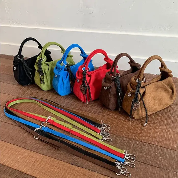 Petits sacs à bandoulière en cuir suédé tendance pour femmes 2026
