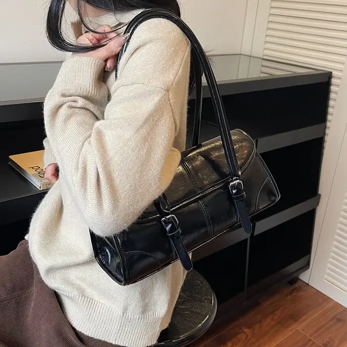 Sac sous les bras en cuir PU bordeaux de haute qualité