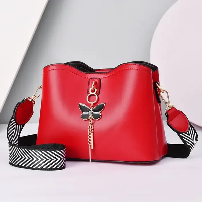 2025 femmes blanc sac à main nouveau concepteur papillon gland PU cuir sacs de messager dames bandoulière femme