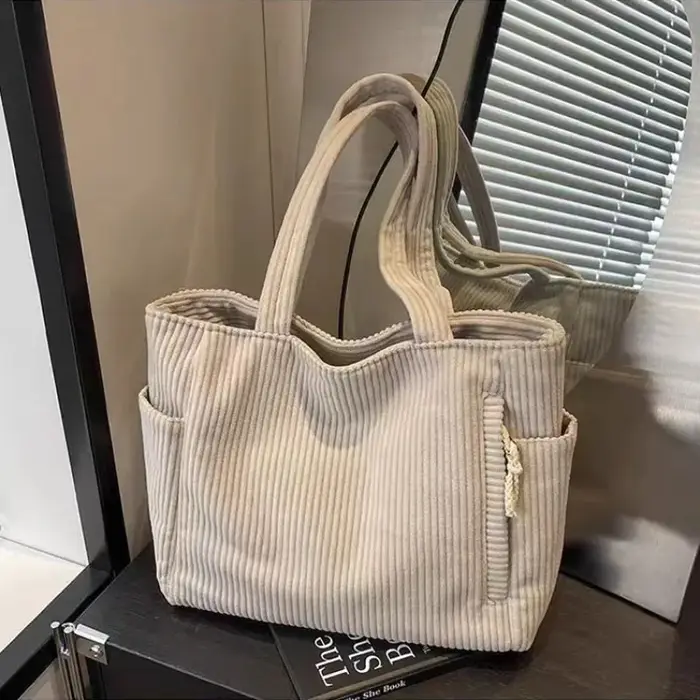 Sac à main quotidien en velours côtelé