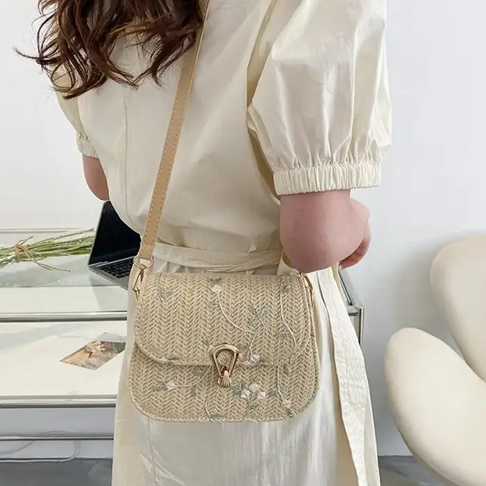 Sac de selle tissé à fleurs pour femmes