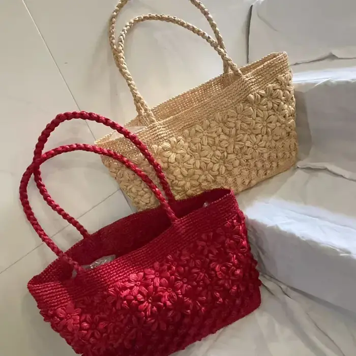 Sac fourre-tout bohème en raphia tressé