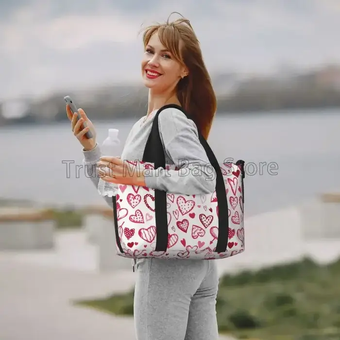 Sac polochon de voyage à motif coeurs d'amour pour femmes