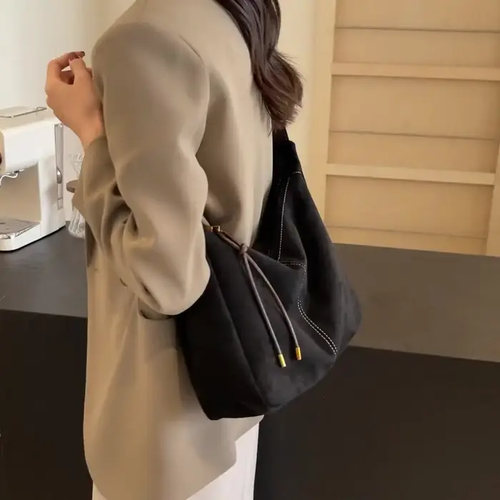 Sac à bandoulière pour femme de la marque FLYING STARS