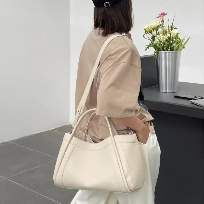 Sac à Main en Cuir de Vache Fendu Beige pour Femme