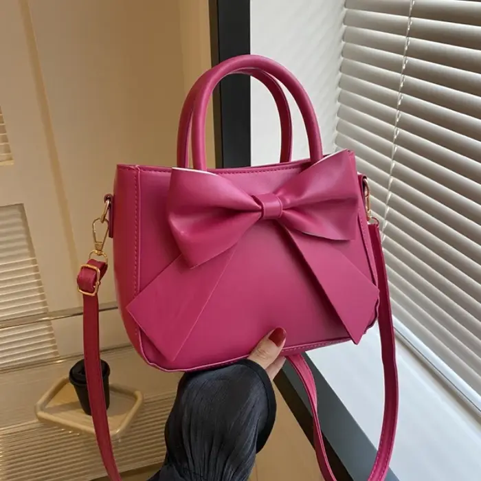 Sac fourre-tout élégant en similicuir avec grand nœud décoratif