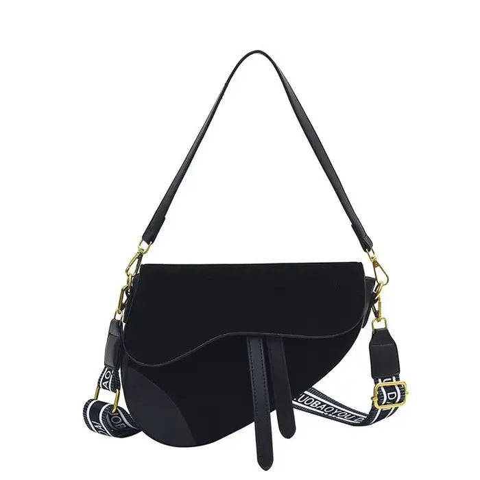Sac bandoulière tendance à large sangle