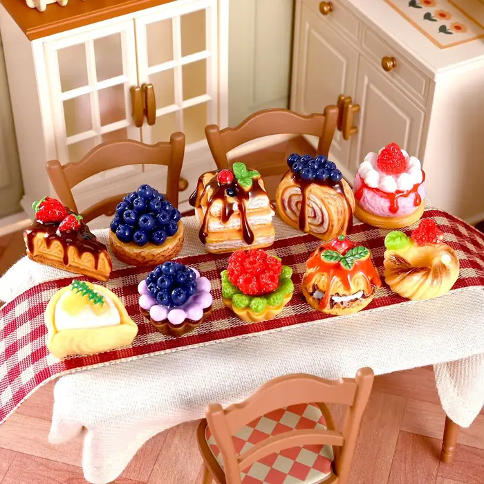 2 pièces Mini gâteau Dessert cuisson gâteau aux fruits scène de cuisine modèle alimentaire résine Miniature maison de poupée décor poupée accessoires décoration