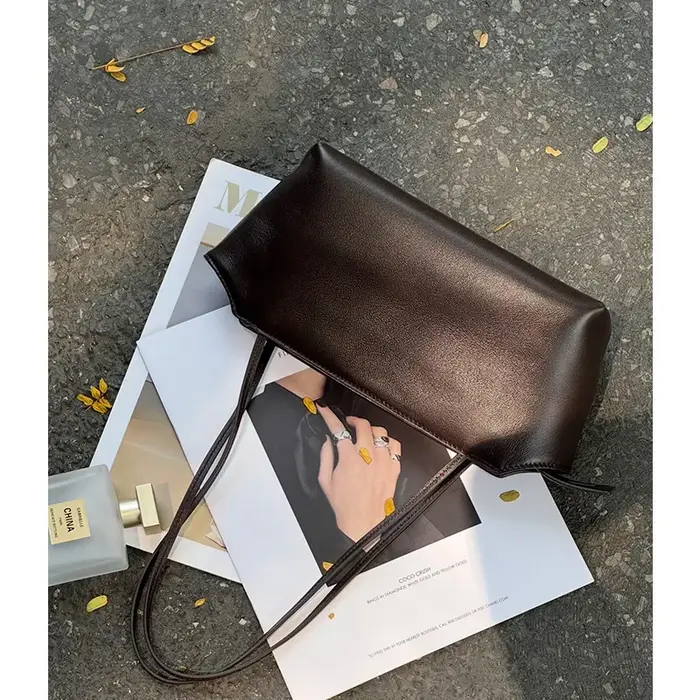 Sac à bandoulière simple en peau de mouton