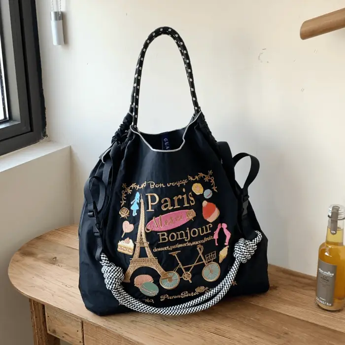 Nouveau sac à bandoulière pour femme avec motif brodé Paris