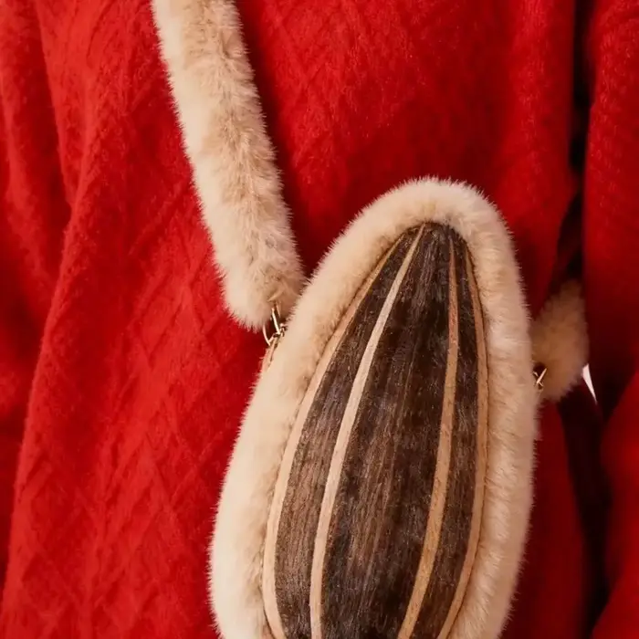 Le nouveau sac à bandoulière simple en peluche créatif de Sunflower Seed est un cadeau de niche pour