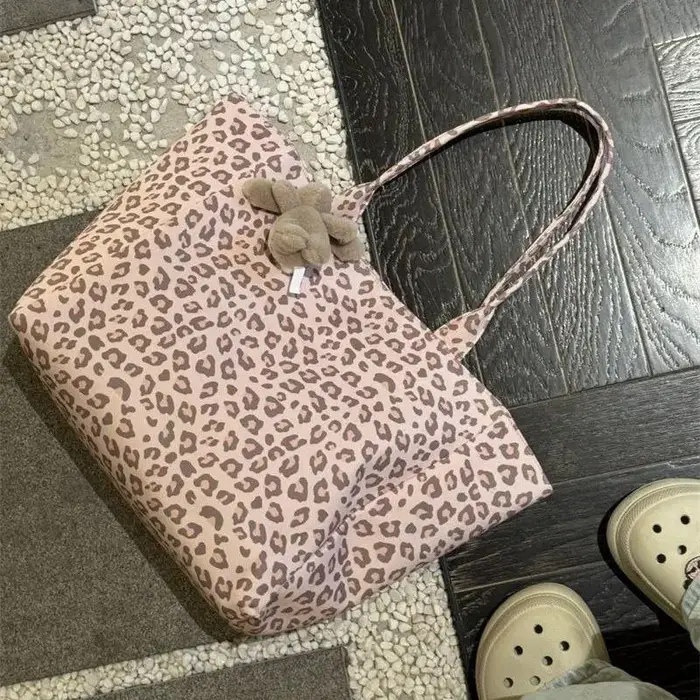 Sac fourre-tout en toile imprimé léopard rose