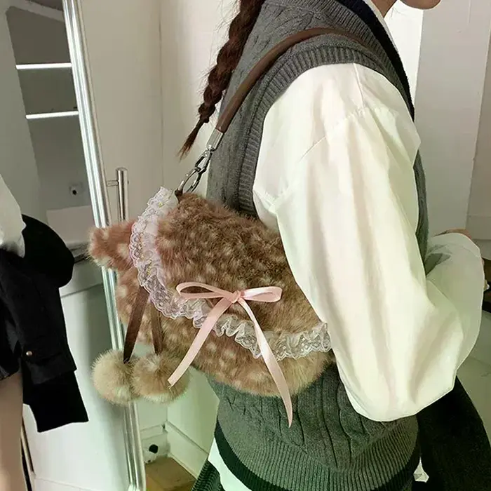 Sac à main en peluche Lolita