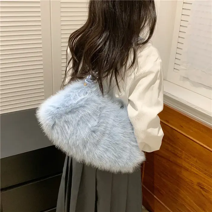 Sac à main chic en fourrure pour femme