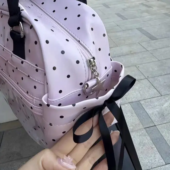 Sac à bandoulière multi-poches Y2K élégant et simple