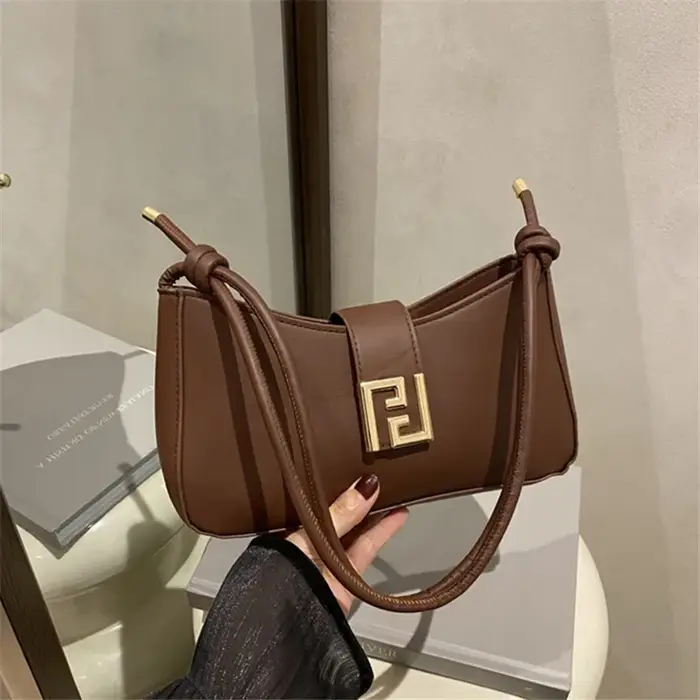 Sac sous les bras Baguette chic