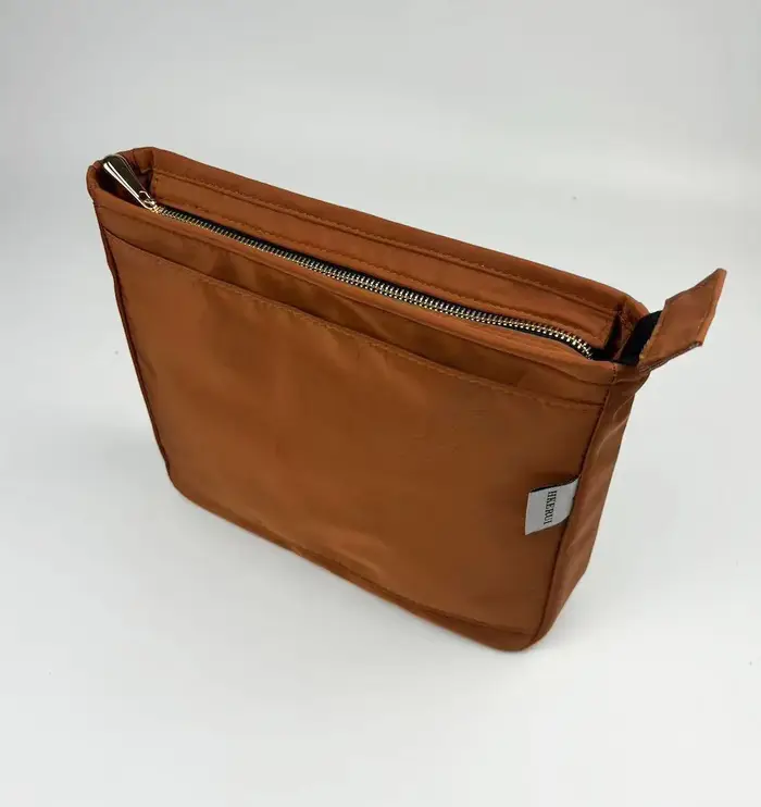 Sac à main de maquillage fait à la main avec insert en nylon