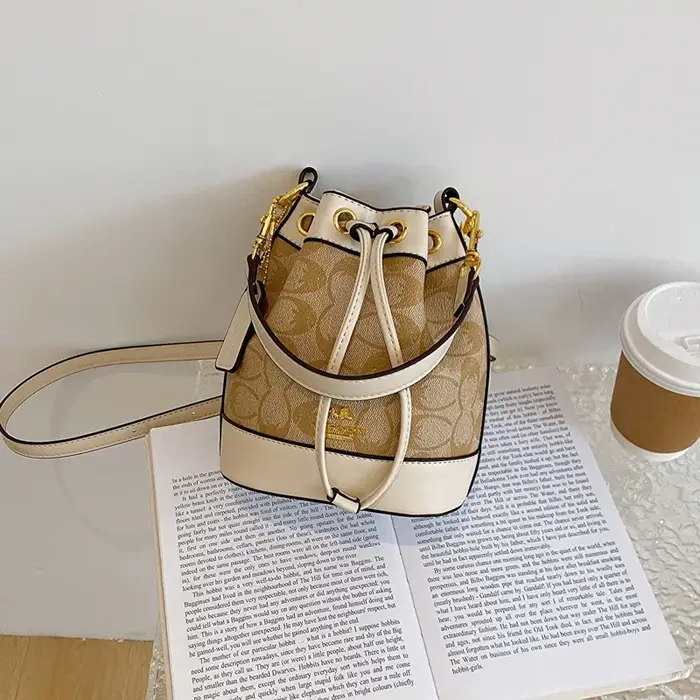 Sac à bandoulière élégant pour femme