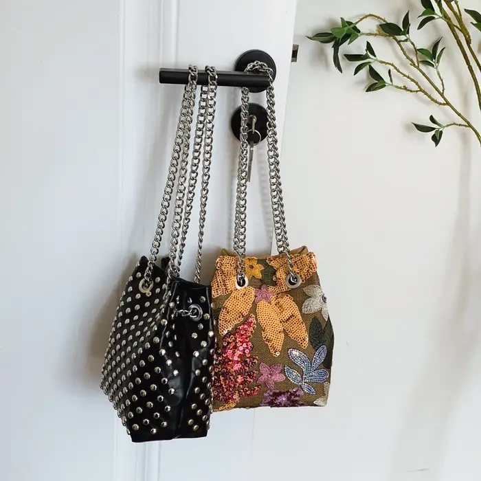 LEFTSIDE rétro petits Rivets sac à bandoulière en cuir PU pour femmes 2025 Style Punk sacs à main seau