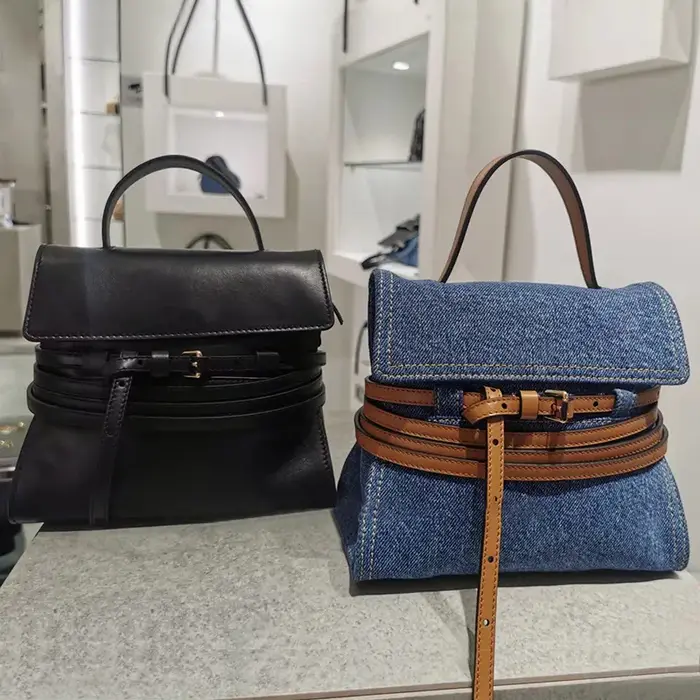 Sac sous les bras de grande capacité