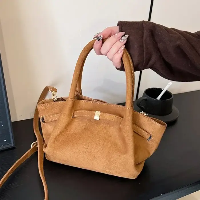 Sac à langer iconique en cuir de luxe pour femme