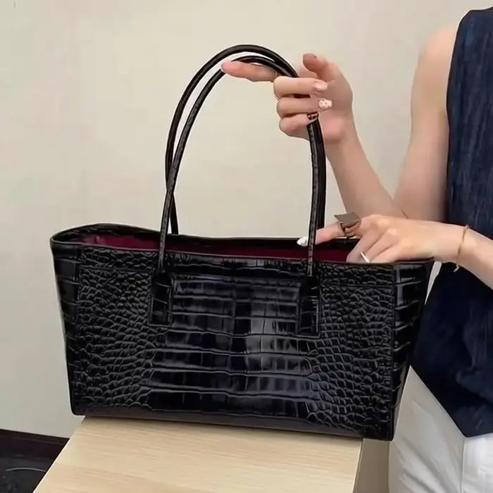 Sac en cuir imprimé crocodile de luxe