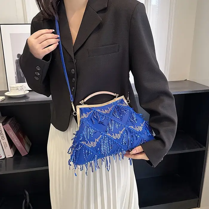 Sac à main à paillettes de soirée avec pompon