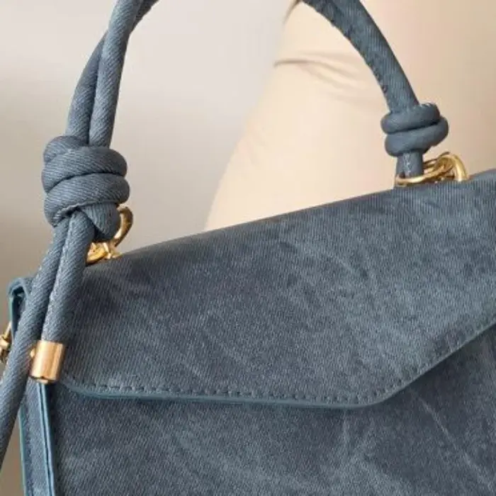 Sac à bandoulière moderne pour femme avec fonction bandoulière