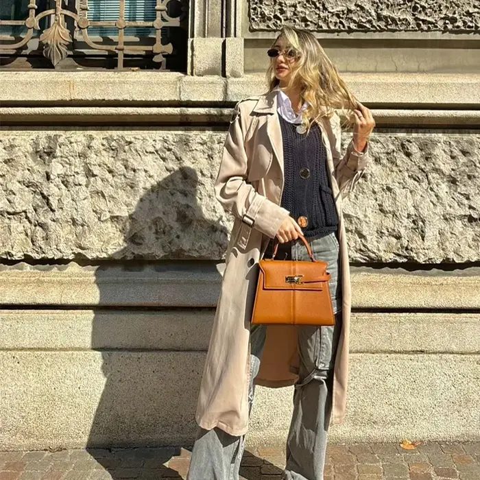 2025 Sac pour femme en cuir trapézoïdal Sac à main de niche de mode polyvalent Sacs à poignée supérieure на сумки