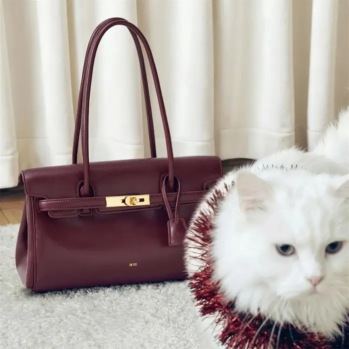 Sac à main JW PEI Yara pour femme, sac fourre-tout noir en cuir végétalien, sac à bandoulière de cré