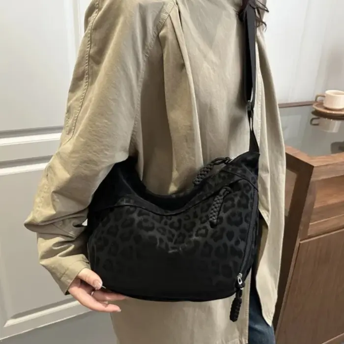 Sac à bandoulière imprimé léopard pour femmes