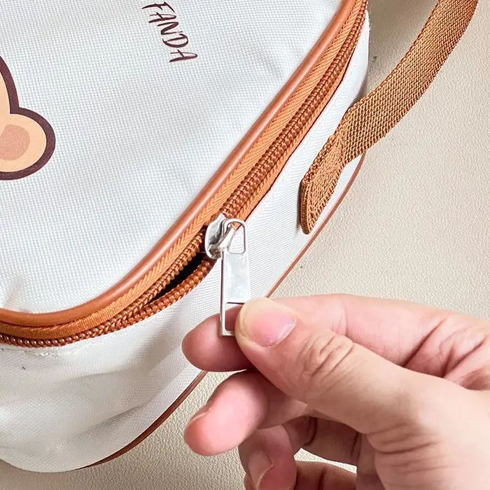 Sac à déjeuner isolé Capybara de dessin animé